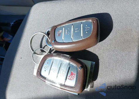 2015 Hyundai Sonata Limited z USA, uszkodzony, nr VIN 5NPE34AF9FH126702